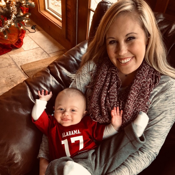 Meet your Posher, Brandy - Picture 1 of 1